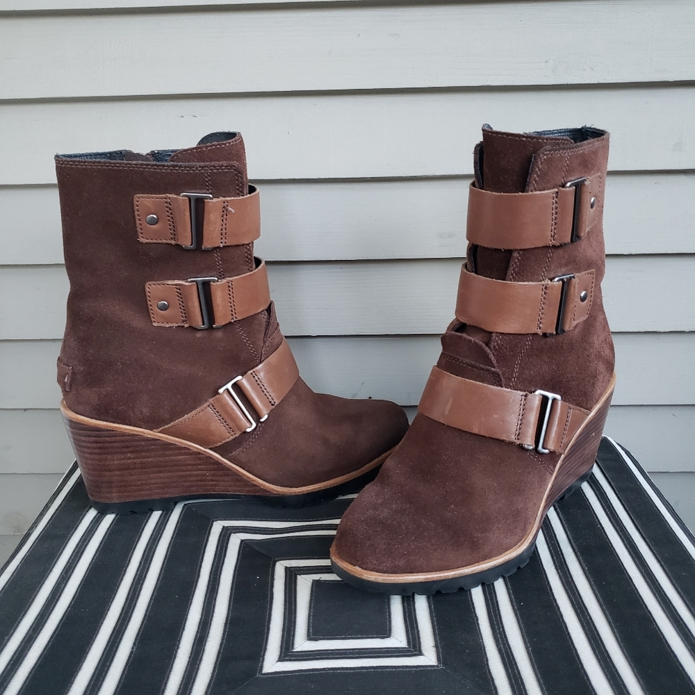 Sorel After Hours Brown Suede Wedge Boots Size 8